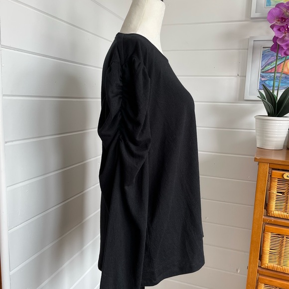 🆕 Stella & Dot Size 1X Black Long sleeve top with shoulder ruching, NWT - Picture 4 of 14